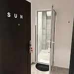 Sun 瓦爾納